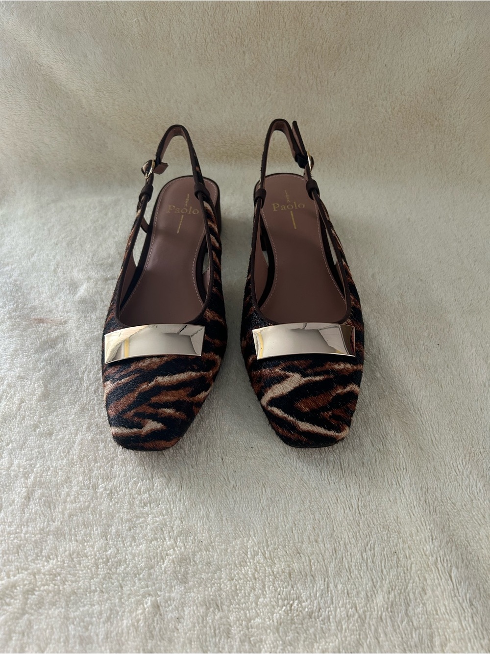 Stunning Women's leather Tiger-Print Slingback Flats in Brown